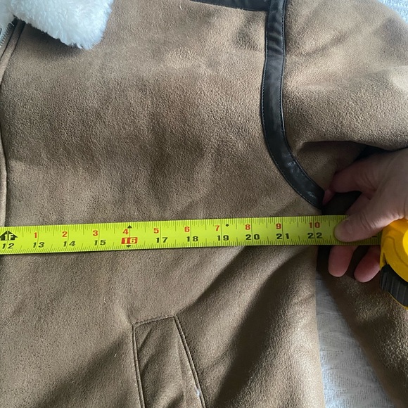 H&M Tan Jacket with Cream Shearling Collar size S oversized - Picture 5 of 6